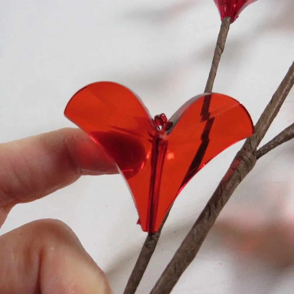 Giant WARM RED Flower Bead Floral Pic (10 hearts per pick) Multi-dimensional